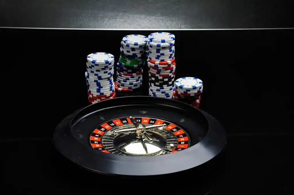 fetbet Platinum VIP Personal Manager ဝန်ဆောင်မှု မြန်မာကစားသမားနှင့် ဆောင်ရွက်နေသောမြင်ကွင်း